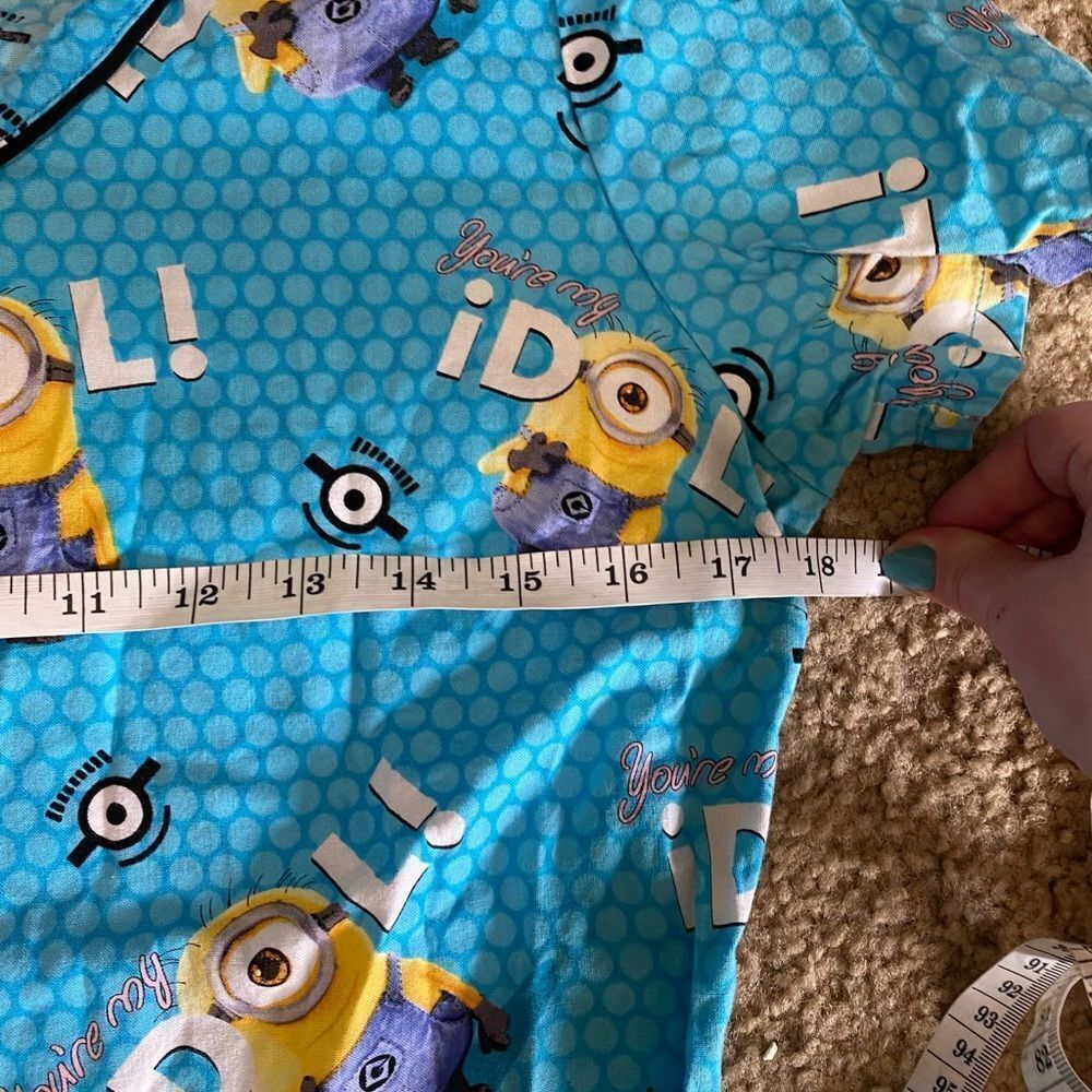 Despicable Me Scrub Top - Picture 4 of 4